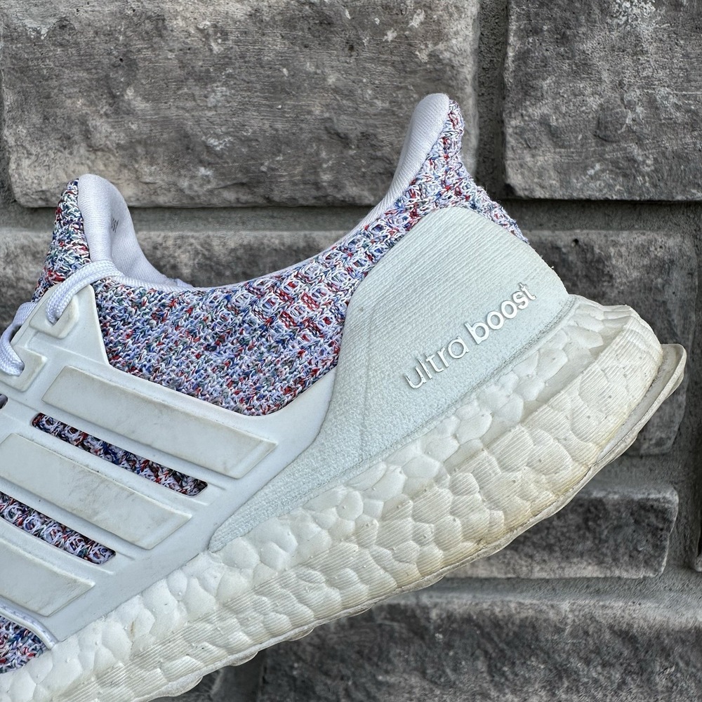 Adidas Womens Sz 7 Ultraboost DB3211 Knit Running‎ Shoes Sneakers White Red Blue - Picture 4 of 8